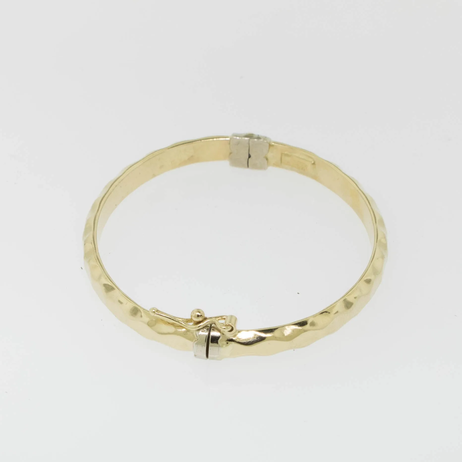 14K Yellow Gold Baby Bracelet Spring Hinge Safety Bar Faceted Look Preowned