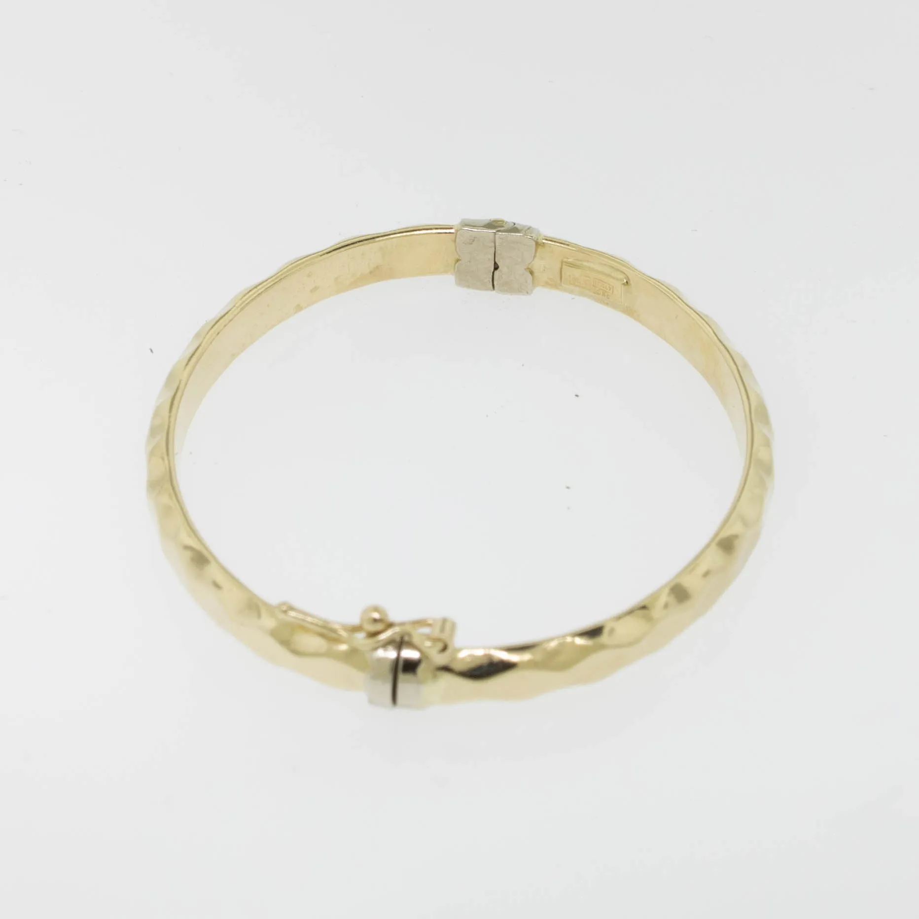 14K Yellow Gold Baby Bracelet Spring Hinge Safety Bar Faceted Look Preowned