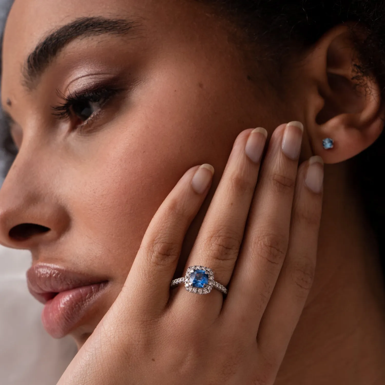 18k Halo Blue Sapphire Engagement Ring - 1.40CT