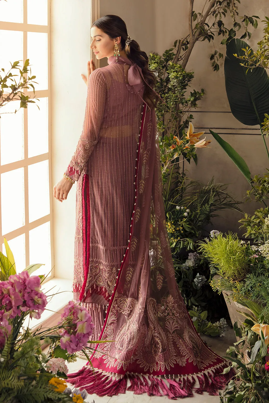Afrozeh La Fuchsia Wedding Edit 2022 – VALENTINA