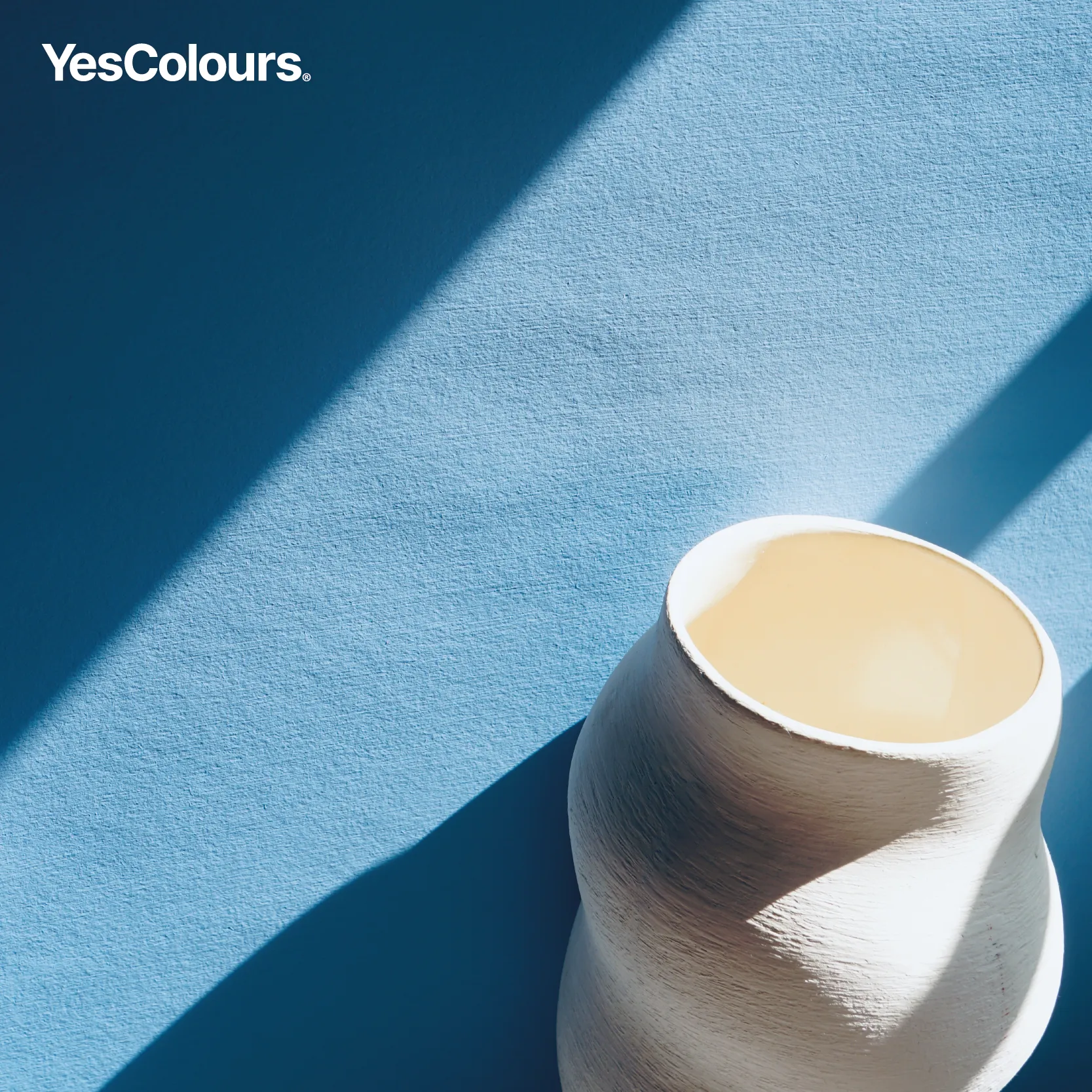 Calming Blue matt emulsion paint