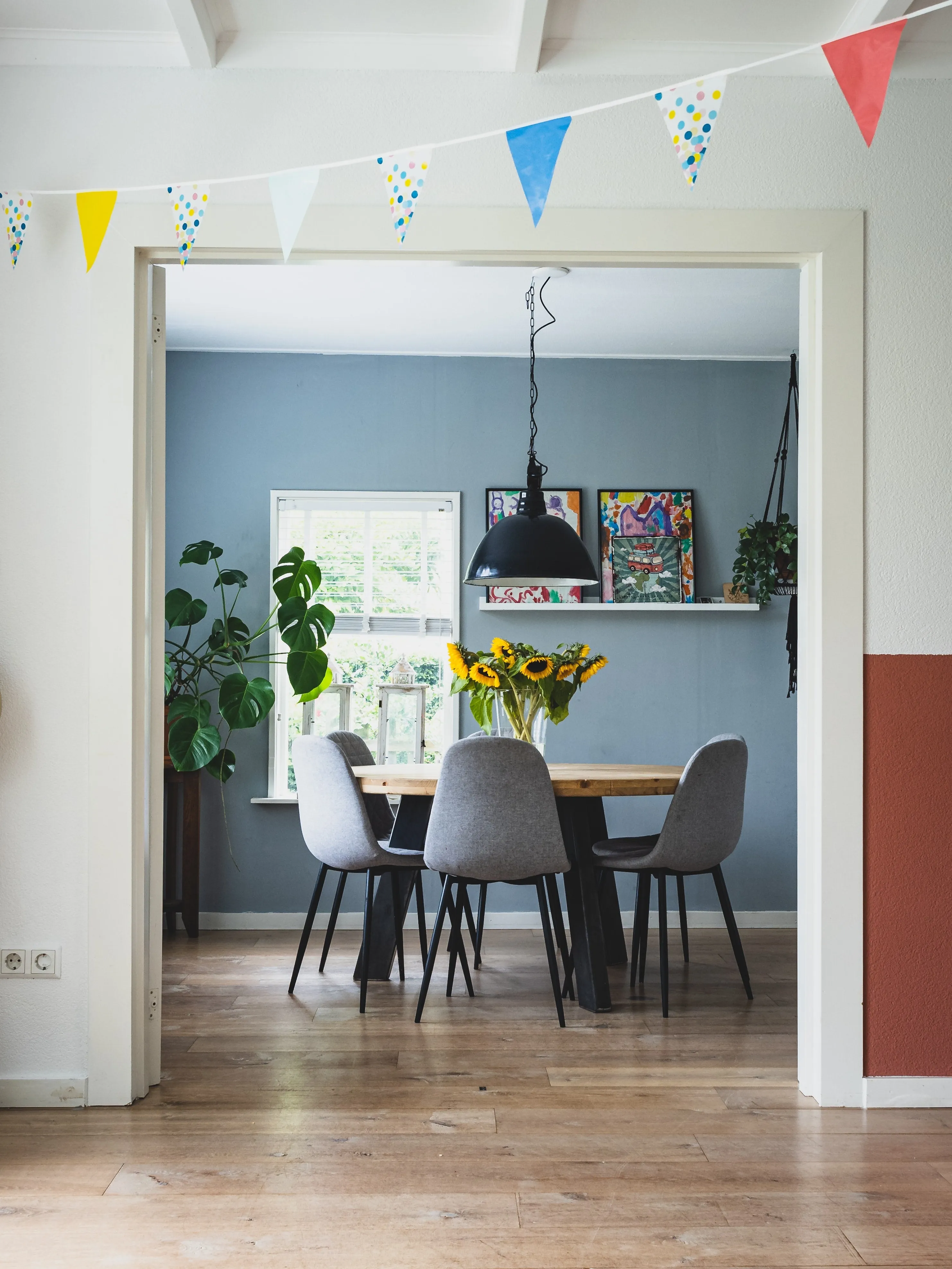 Calming Blue matt emulsion paint