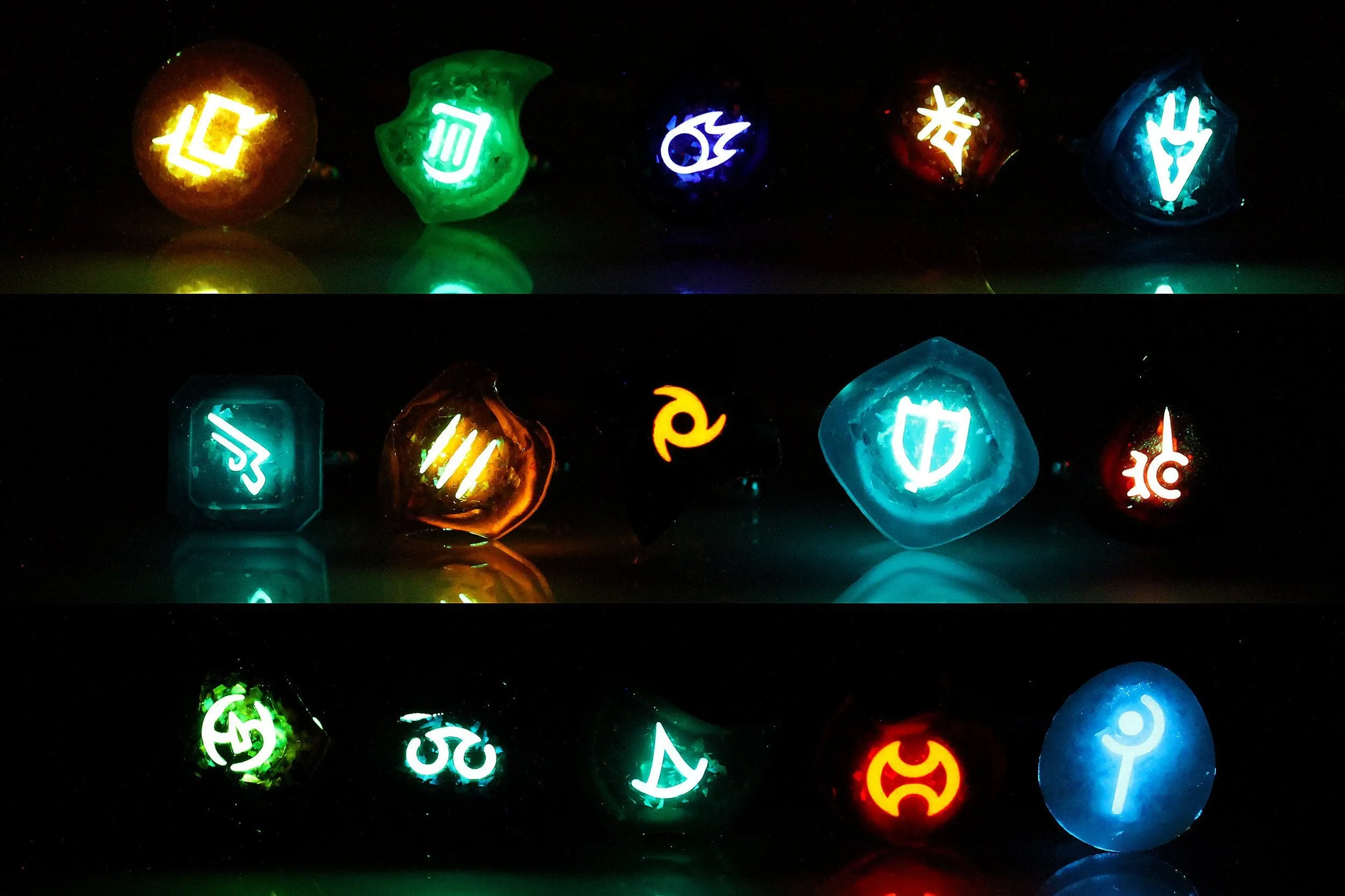 Glow Soul Crystal Cufflinks- FFXIV