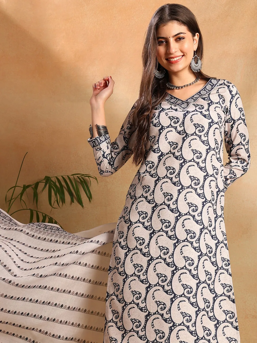 Women Navy Blue Rayon Blend Paisley Printed Straight Kurta Trousers With Dupatta
