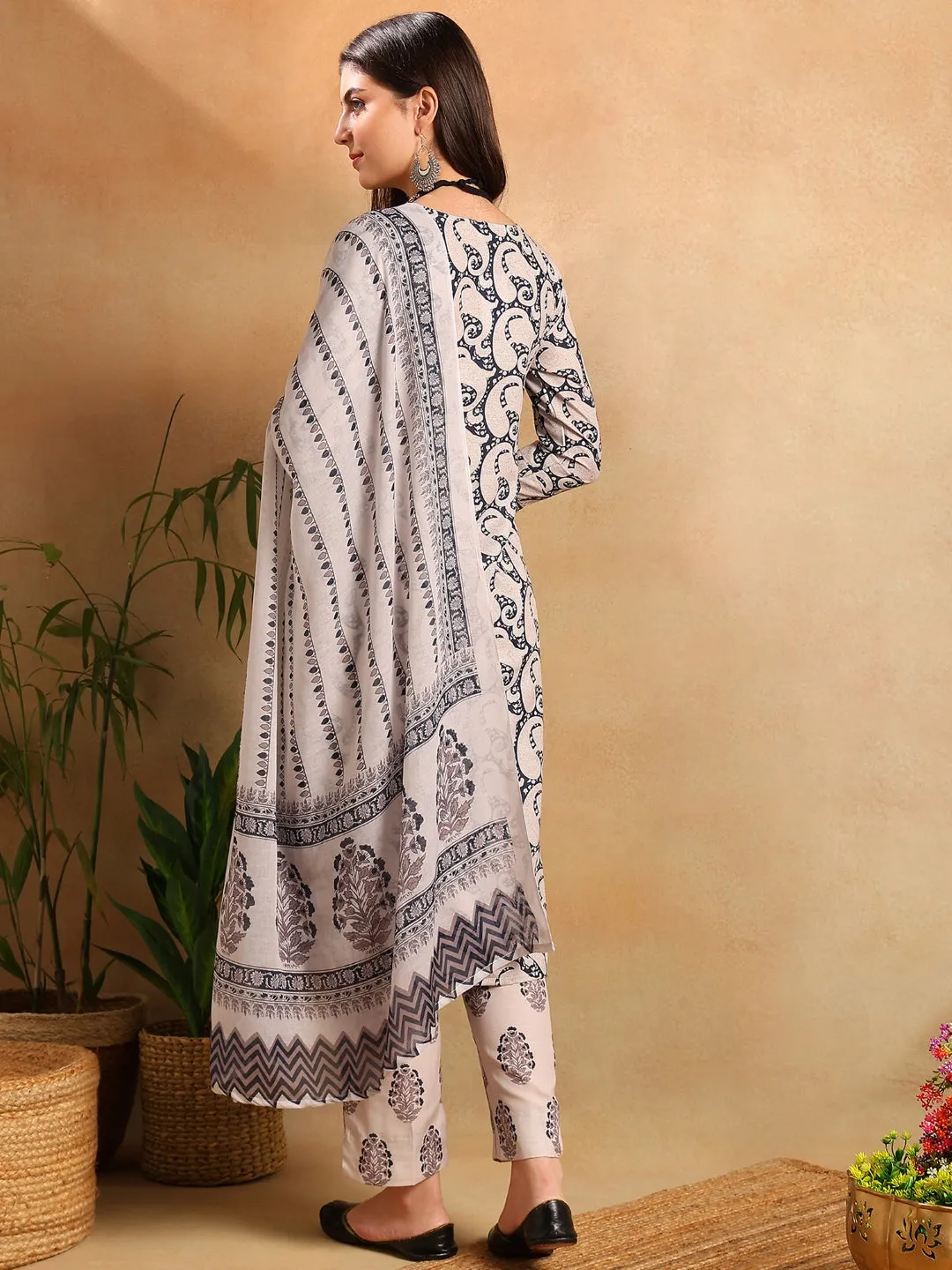 Women Navy Blue Rayon Blend Paisley Printed Straight Kurta Trousers With Dupatta