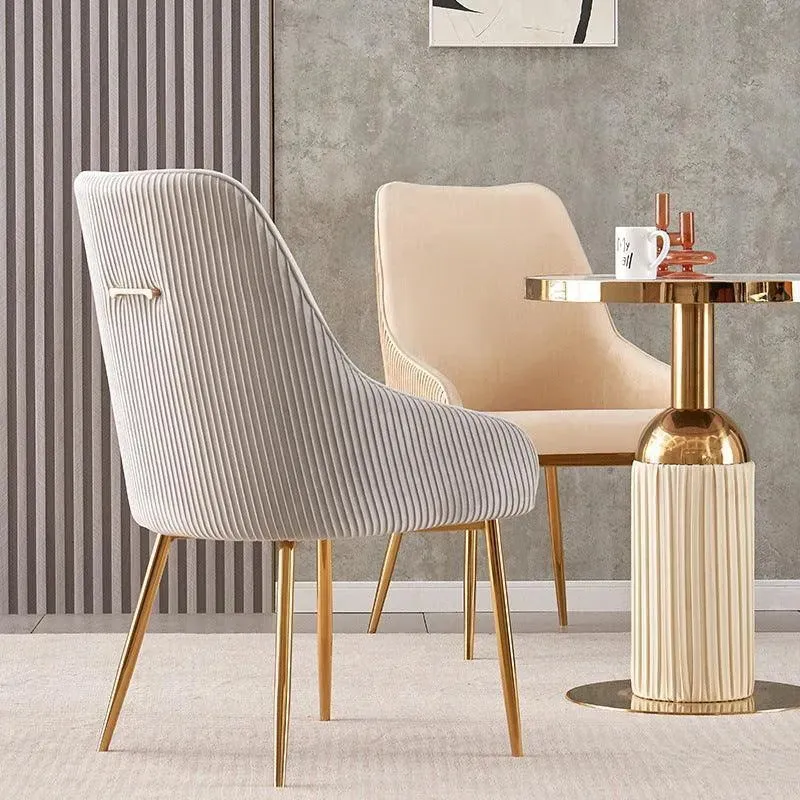 Wooden Twist Echelon Modern Cafe Dining Chair Wih Metal Legs