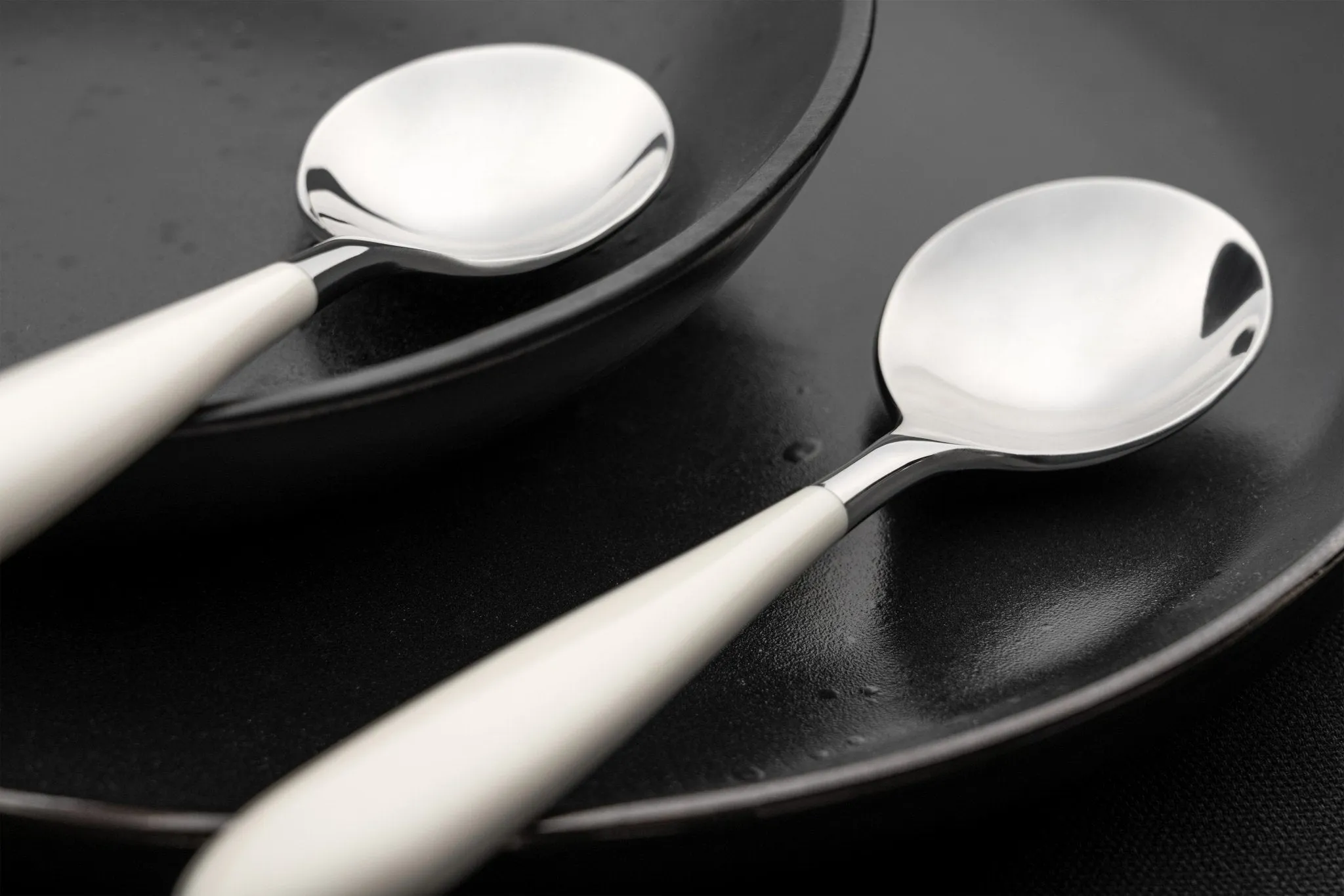 Yin & Yang White 56 Piece Cutlery Set